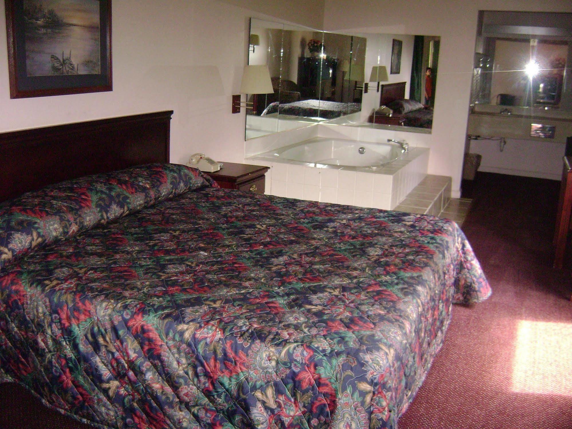 Garden Inn & Suites Hogansville Экстерьер фото
